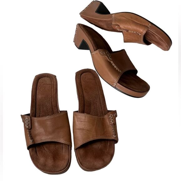 White Mt. Mountain Leather Sandal - Picture 1 of 9